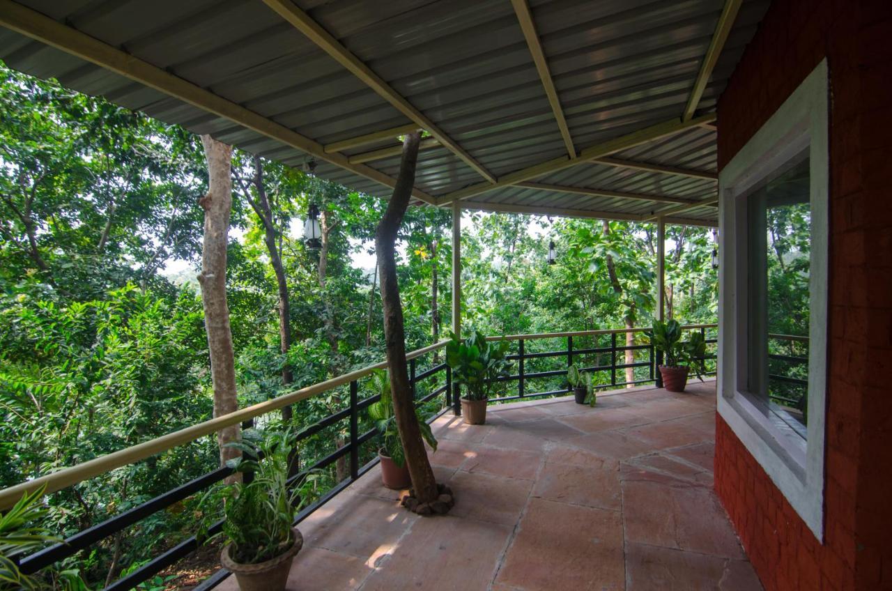 Отель Kolar Jungle Retreat Lawa Khadi Экстерьер фото